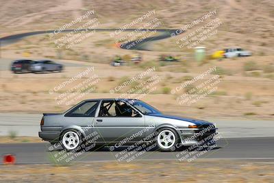 media/Oct-01-2022-Team Topak Racing (Sat) [[f860fb51be]]/2-Inter Low 2/session 1 turn 3/